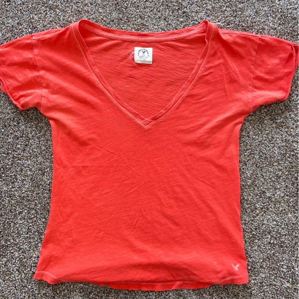 American Eagle V Neck